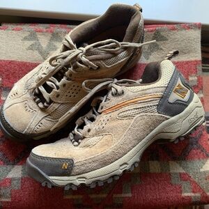 New Balance 643 Hiking Shoes